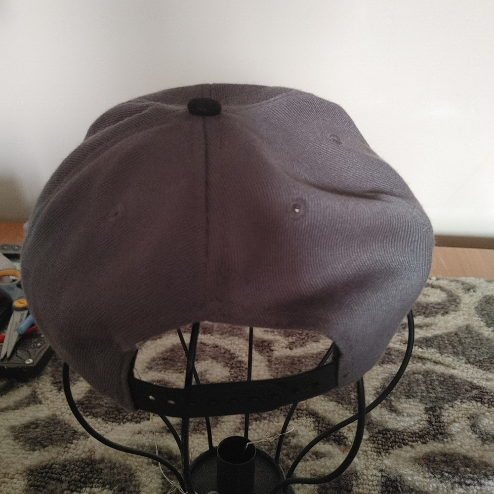 Men's snapback - Picture 3 of 3